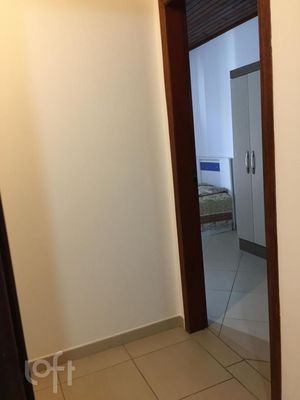 Image 15 - 565387