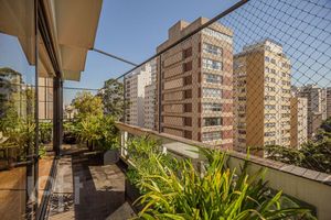 Image 11 - 565945