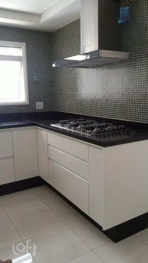 Image 24 - 566137