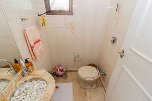 Image 9 - 567564