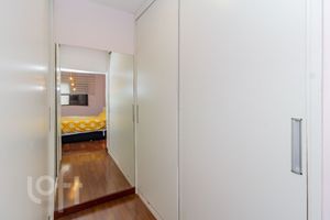 Image 29 - 567564