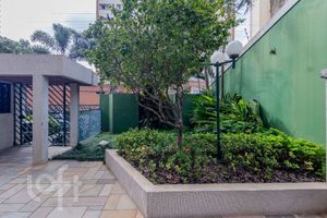 Image 68 - 567564