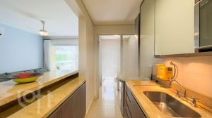 Image 6 - 567767