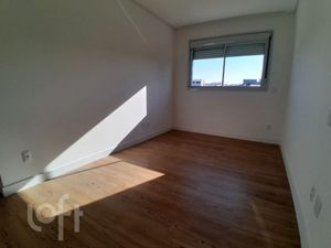 Image 10 - 567871