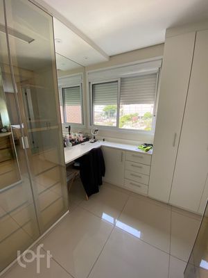 Image 15 - 567938