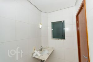 Image 17 - 568185