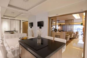 Image 3 - 568327