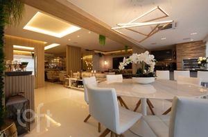 Image 1 - 568327