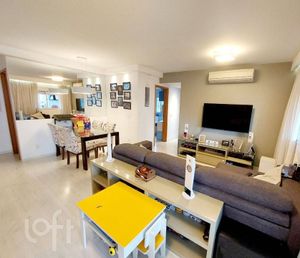 Image 21 - 568373