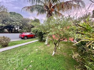 Image 24 - 568554