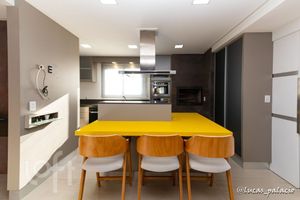 Image 3 - 568579