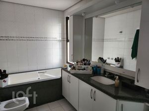Image 12 - 568604