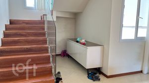 Image 34 - 570349