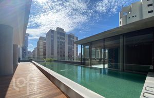 Image 17 - 571312