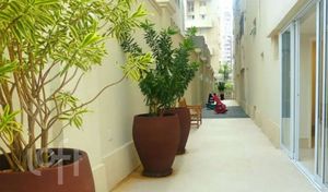 Image 8 - 571373