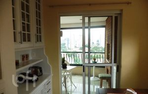 Image 10 - 571473