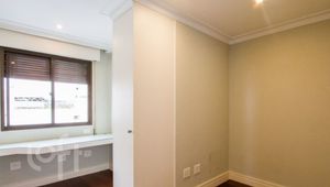 Image 36 - 571480