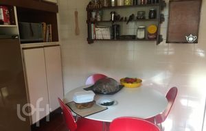 Image 13 - 571489