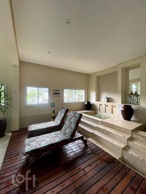 Image 22 - 571677