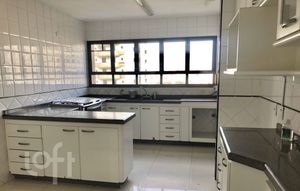 Image 16 - 571683