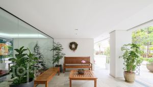 Image 42 - 572177