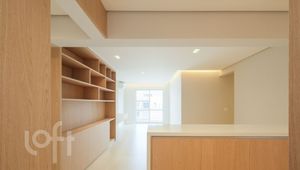 Image 11 - 572177