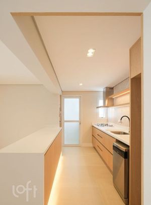 Image 8 - 572177