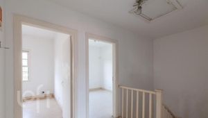 Image 7 - 572228