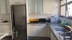 Image 3 - 572485