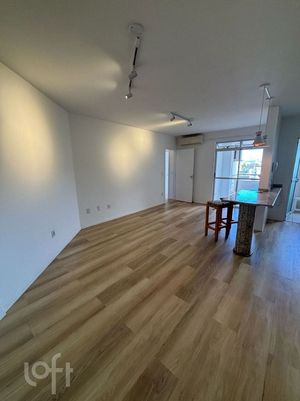 Image 2 - 572717