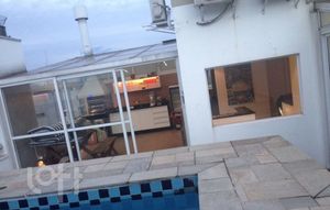 Image 1 - 572733