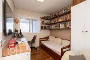 Image 106 - 572749