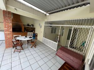 Image 33 - 573255