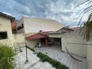 Image 37 - 573255