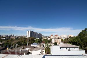 Image 17 - 573307