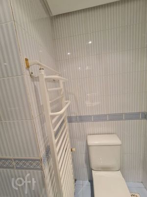 Image 19 - 573382