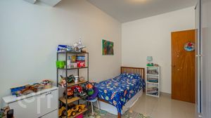 Image 27 - 573395