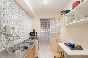 Image 15 - 573451