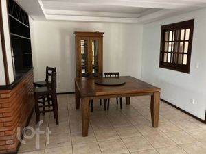 Image 11 - 573571