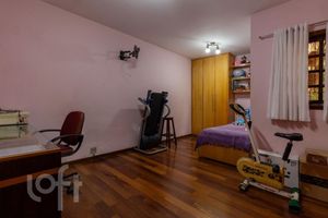Image 17 - 573609