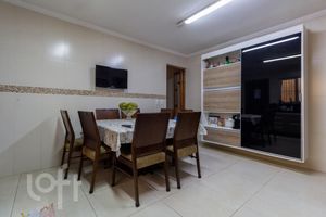 Image 9 - 573609