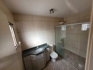 Image 11 - 573623