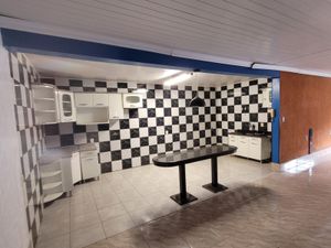 Image 8 - 573623