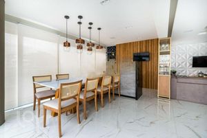 Image 3 - 573817