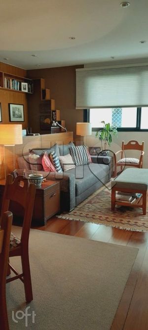 Image 17 - 573960