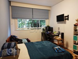 Image 5 - 573995