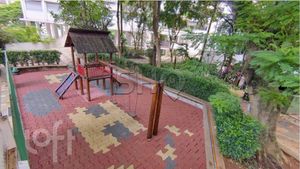 Image 19 - 573995