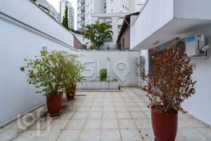 Image 38 - 574697
