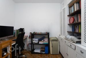 Image 23 - 574950