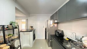 Image 3 - 575174